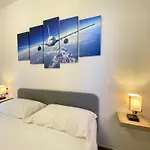 Urban Nest Skyline Retreat