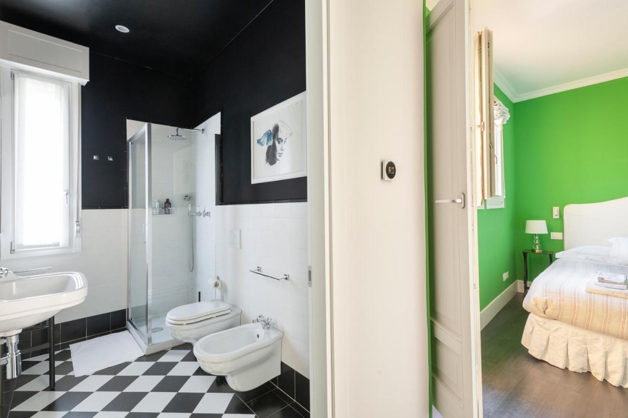 House Center Apartment *