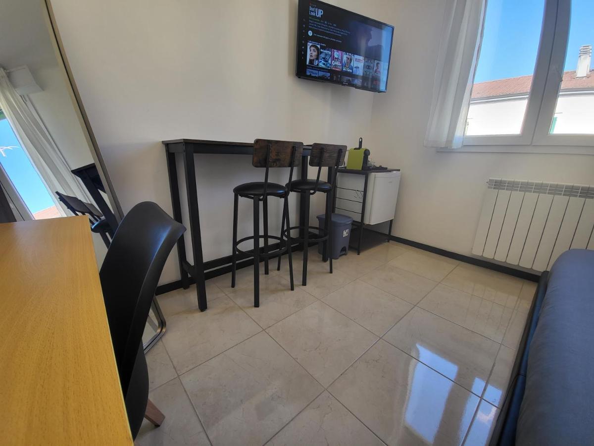 5 Min Stazione - 4 Piano Senza Ascensore Guest house *