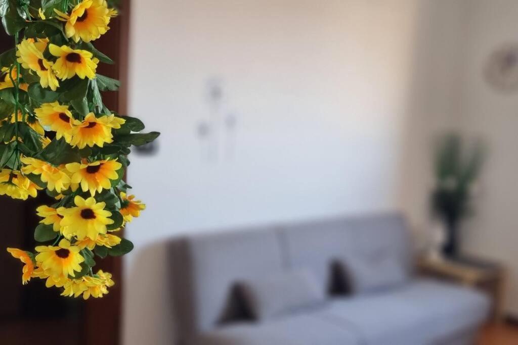 Galleria 2 Agosto 1980 Yellow N1 Apartment Bologna