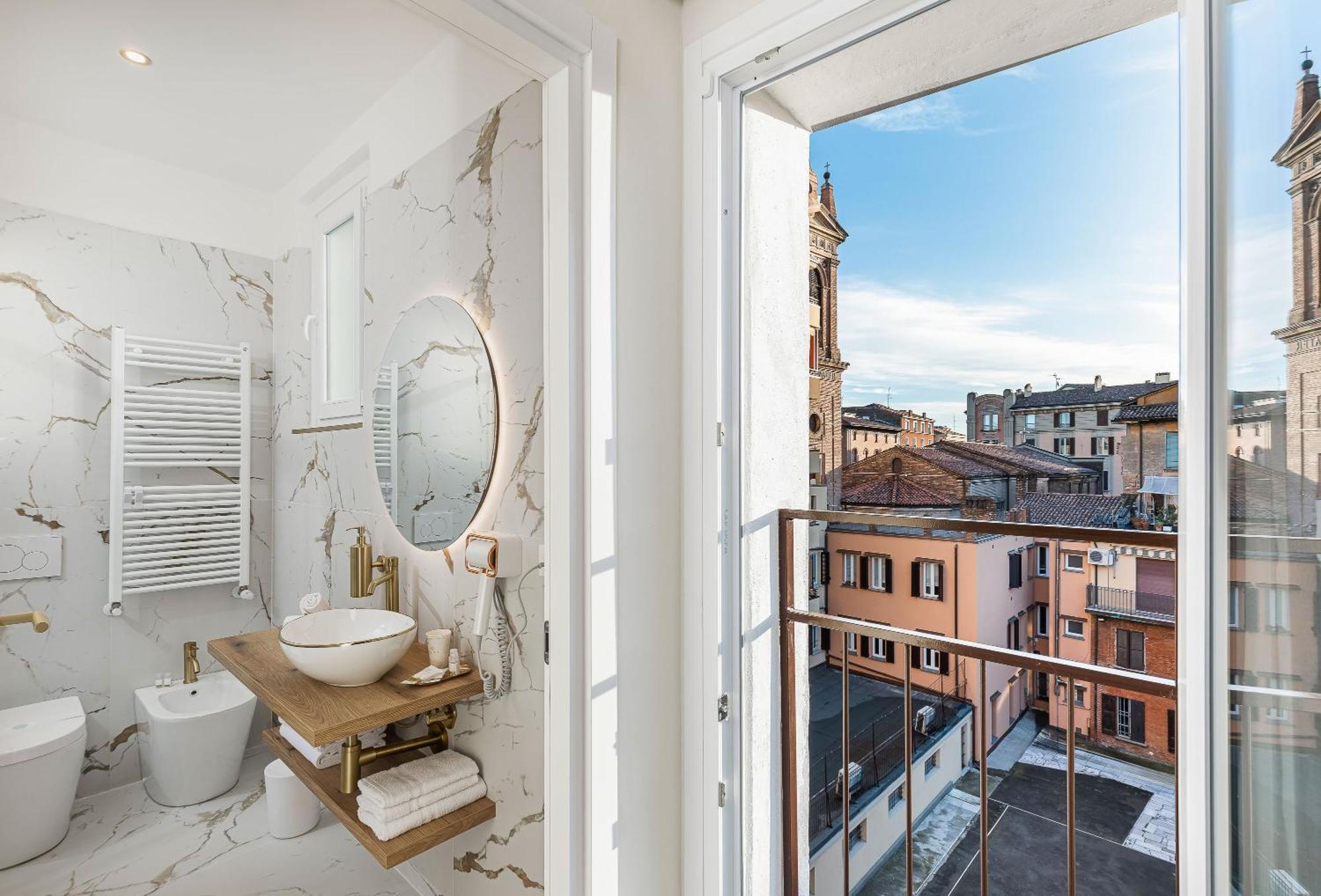 Guest house La Casa Delle Dee - Self Check-in Bologna