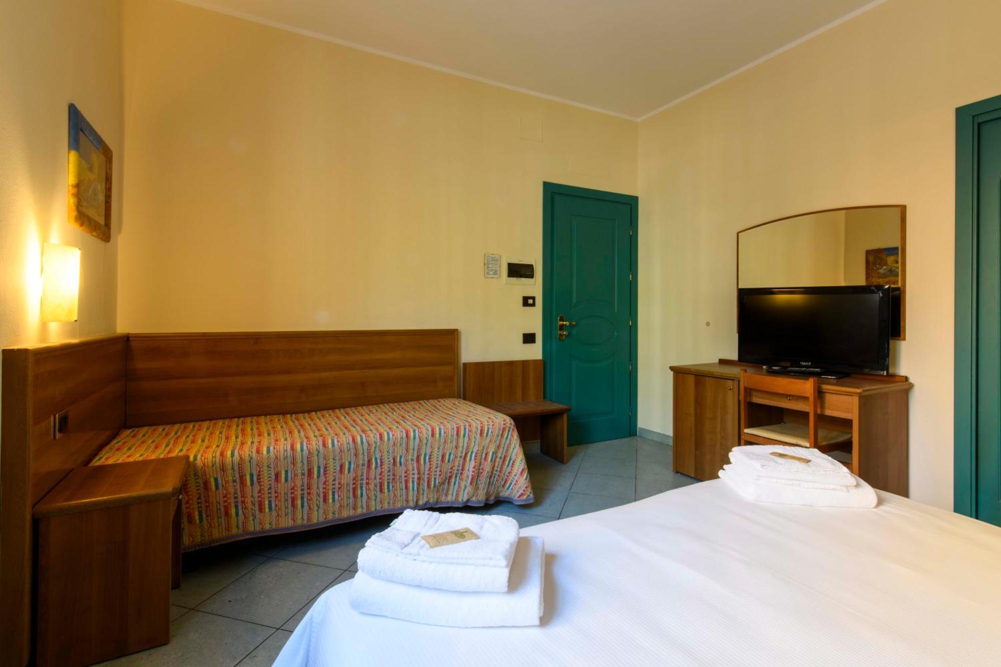Ideale Hotel *