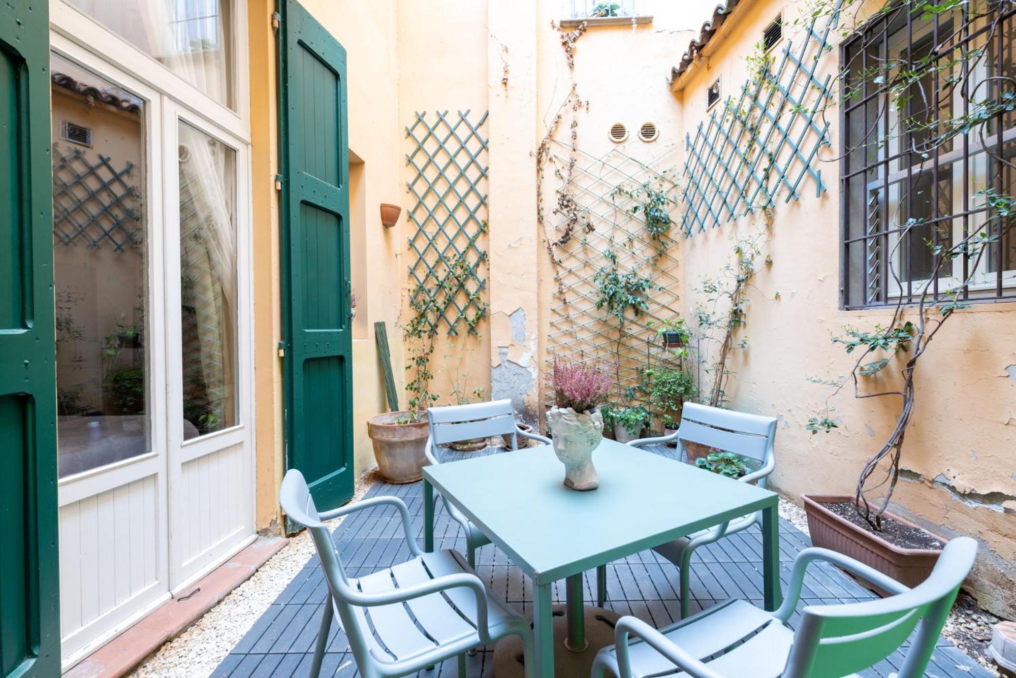Guest house Aldrovandi And With Private Garden