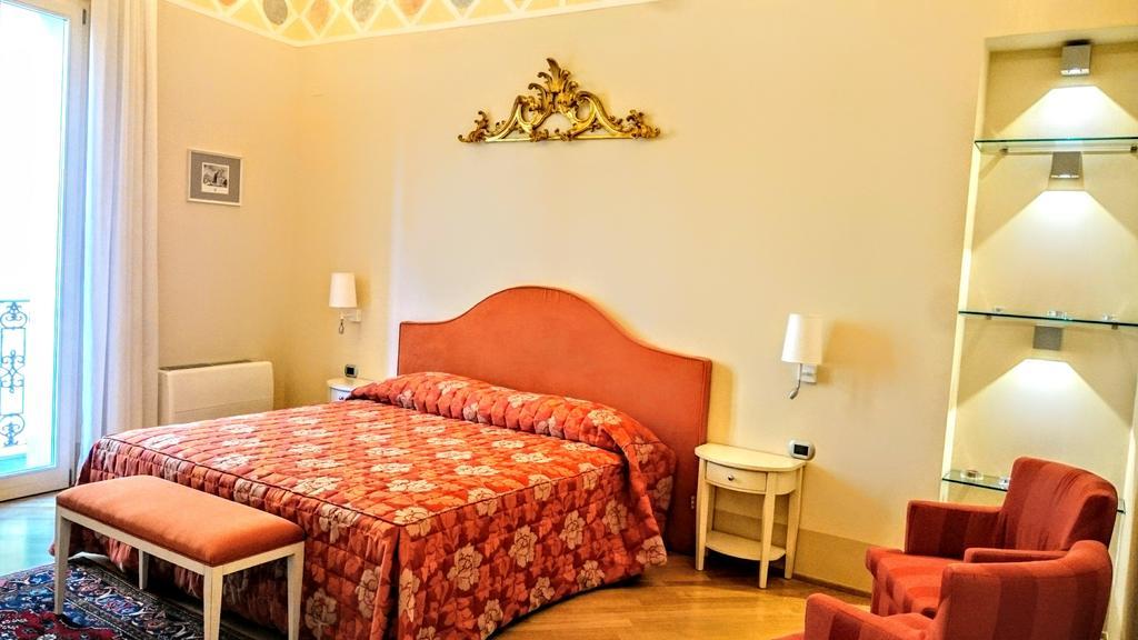 Guest house Casa Isolani Luxury Rooms Piazza Maggiore 2*