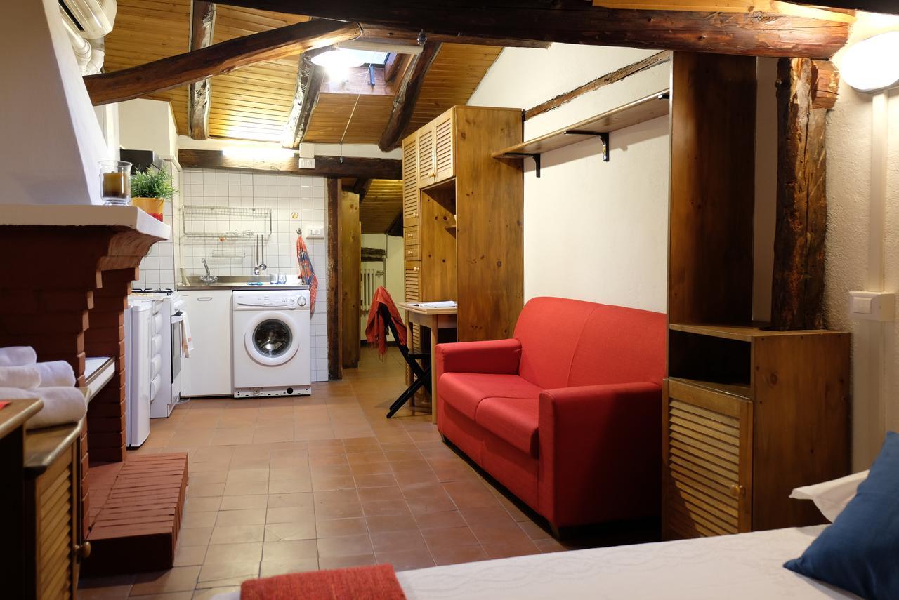 Castiglione Lovely Mansarda Appartement
