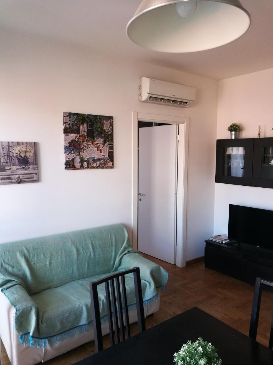 Marconi Apartment *