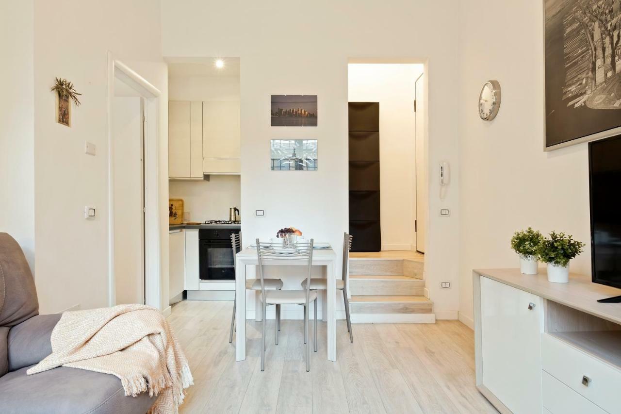 Airport Apartment *