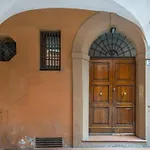 Bologna Modern Apartment Saragozza District