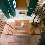 Il Cortile Tra I Portici