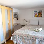 Porta Galliera Apartment