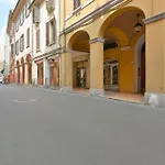 San Vitale 5 Stelle - Central Luxury Apartment