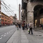 San Petronio Central Studio