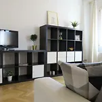 Altaseta Apartments