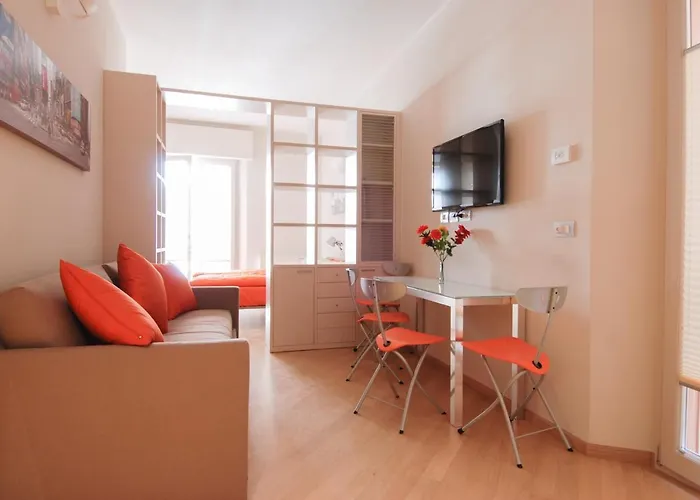 Ur-Nest Piazza Maggiore