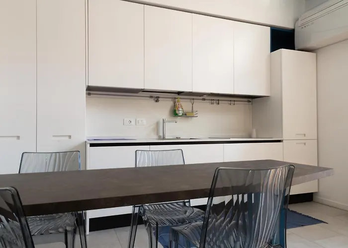 Blue And Cozy Apartment, Via Acri