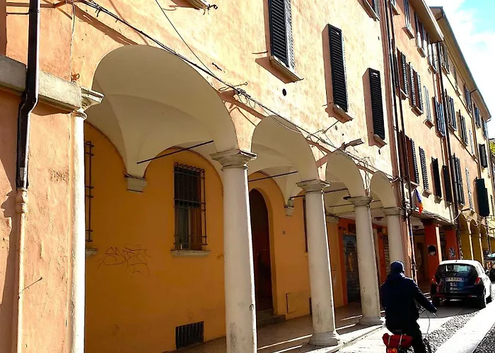Pratello Republic - Bologna City Center Apartment