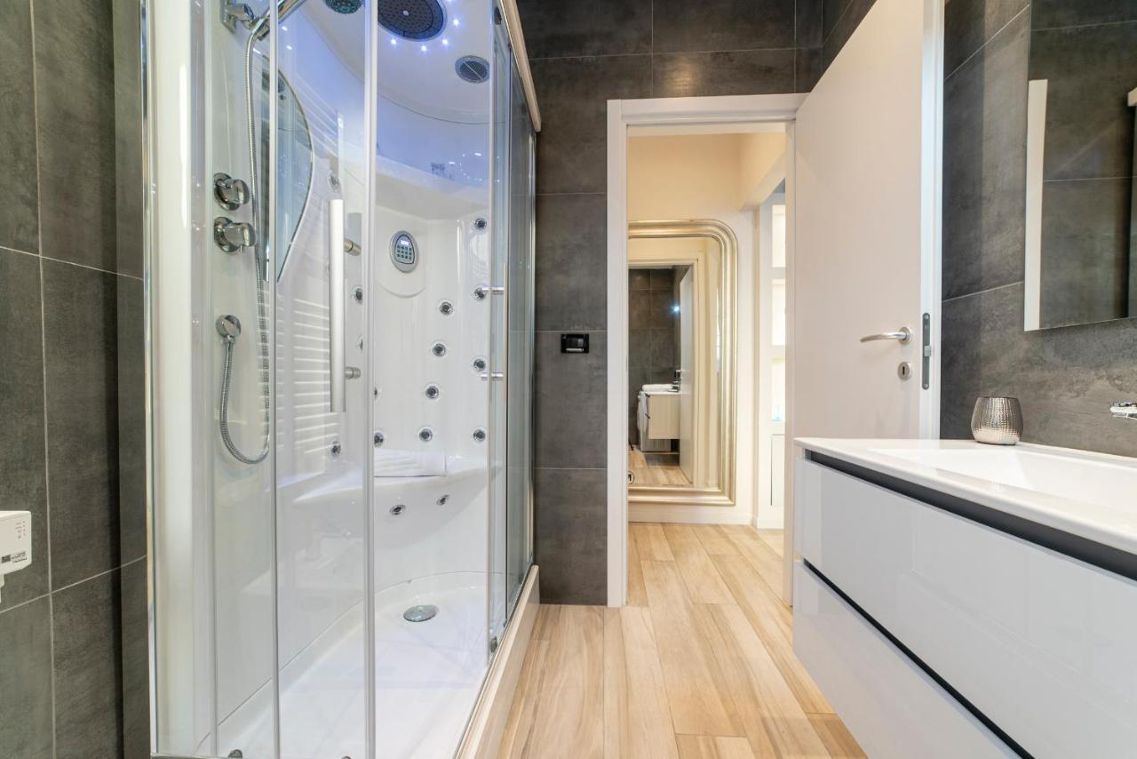 Fashion Silver Apartment