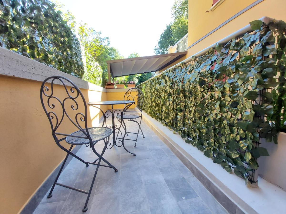 Sant'orsola Apartment *