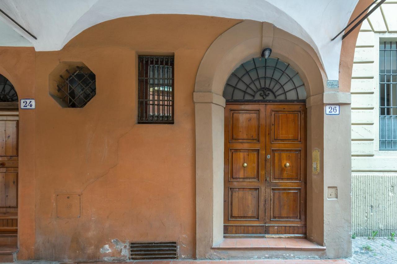 Modern Saragozza District Apartment Bologna