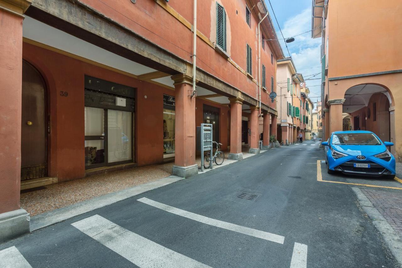 Modern Saragozza District Bologna