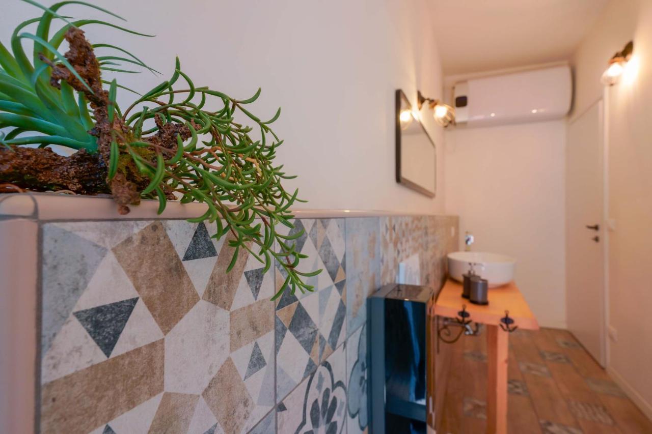 Dimora Orfeo Apartment *