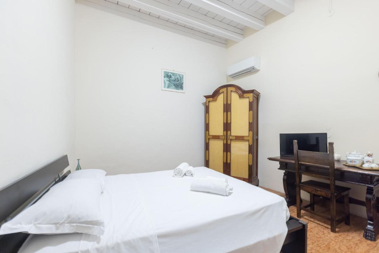 - Le Stanze Del Carro - Guest house Bologna