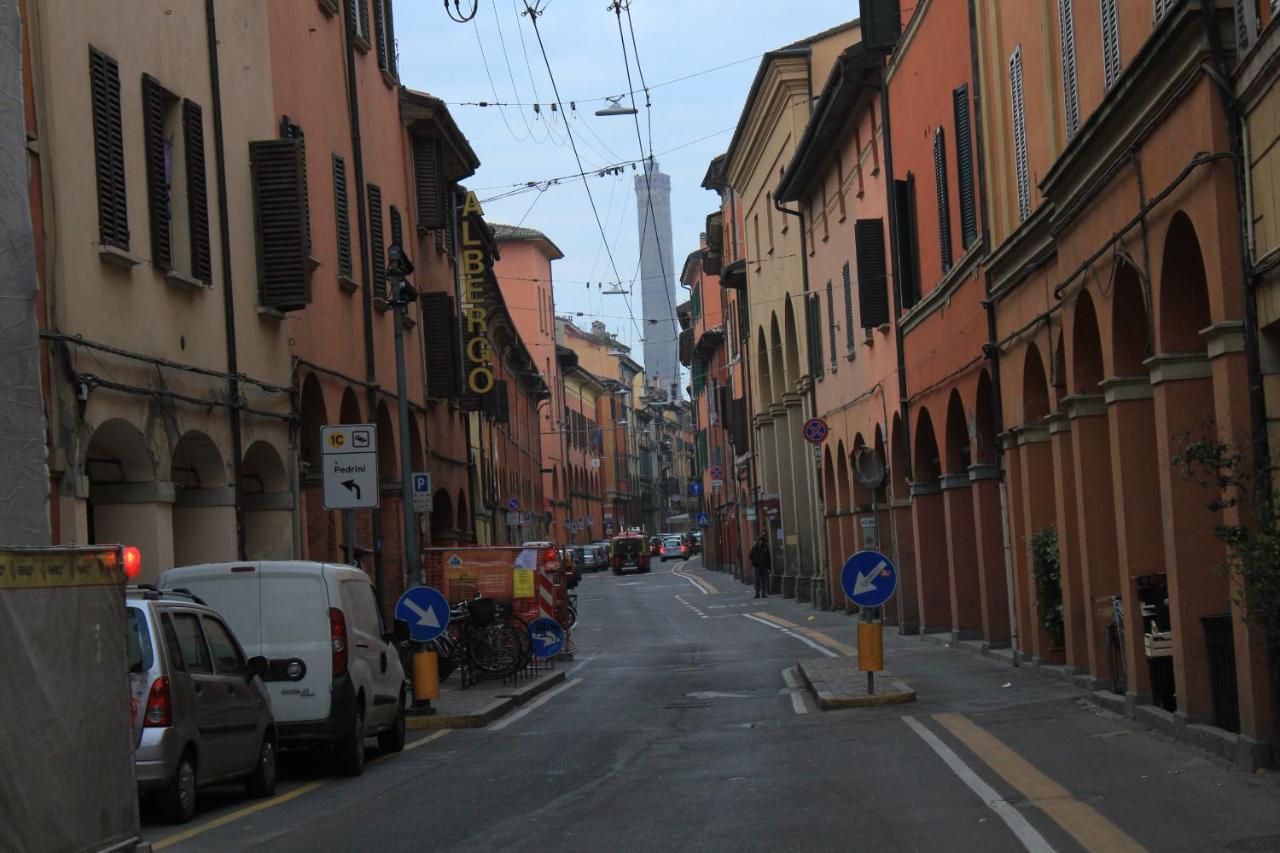 V Torre V Nigrisoli A Porta San Vitale *