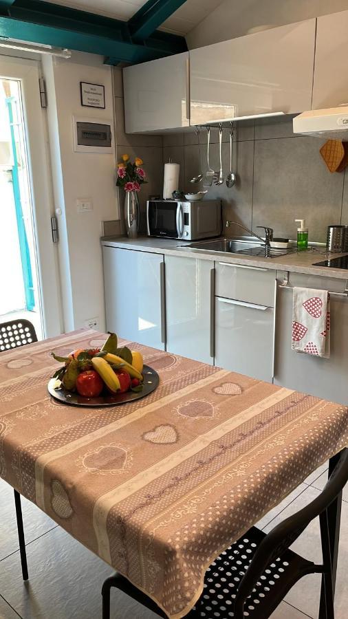 Apartment Borghetto San Donato 105 *