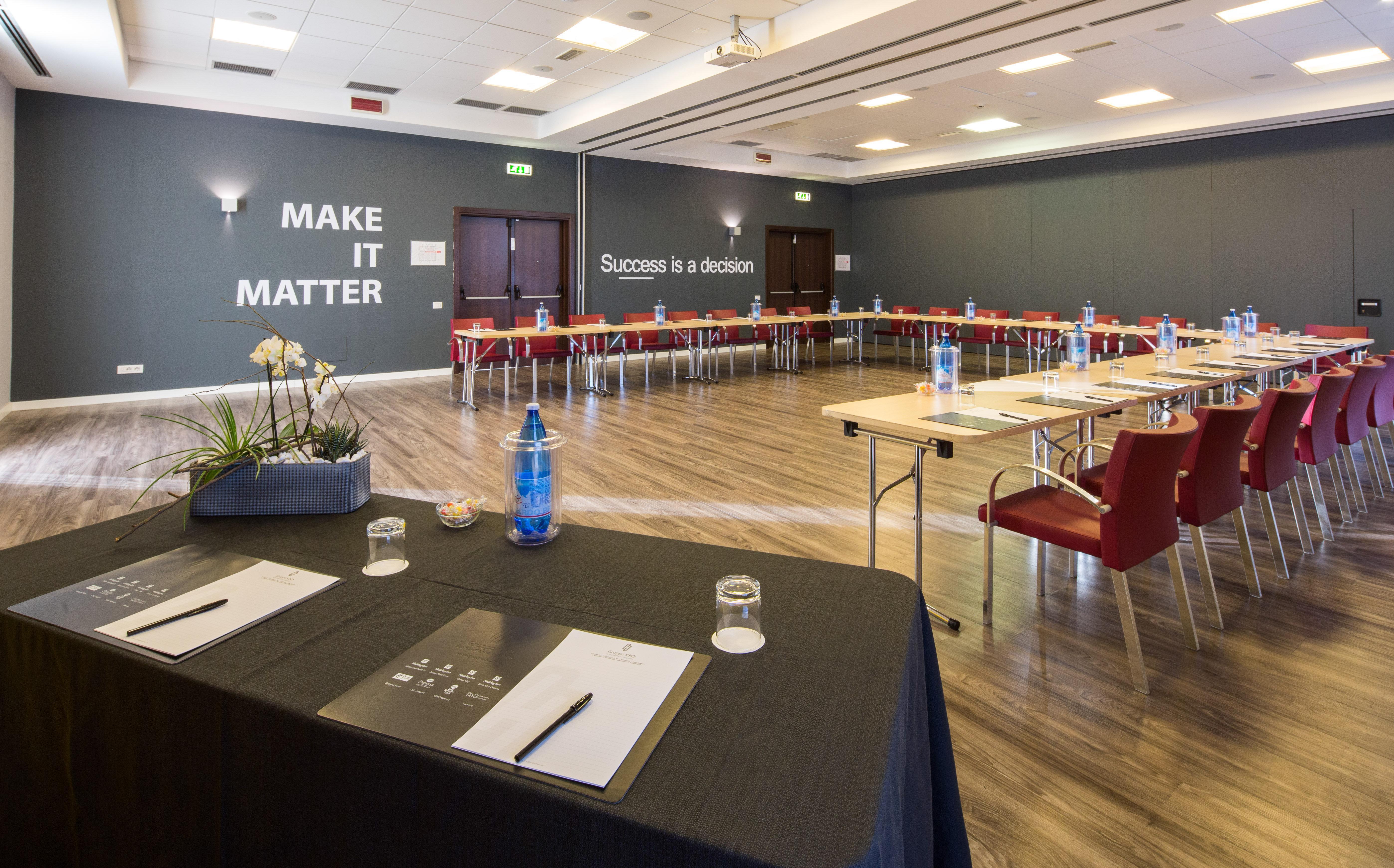 Holiday - Fiera By Ihg Hotel