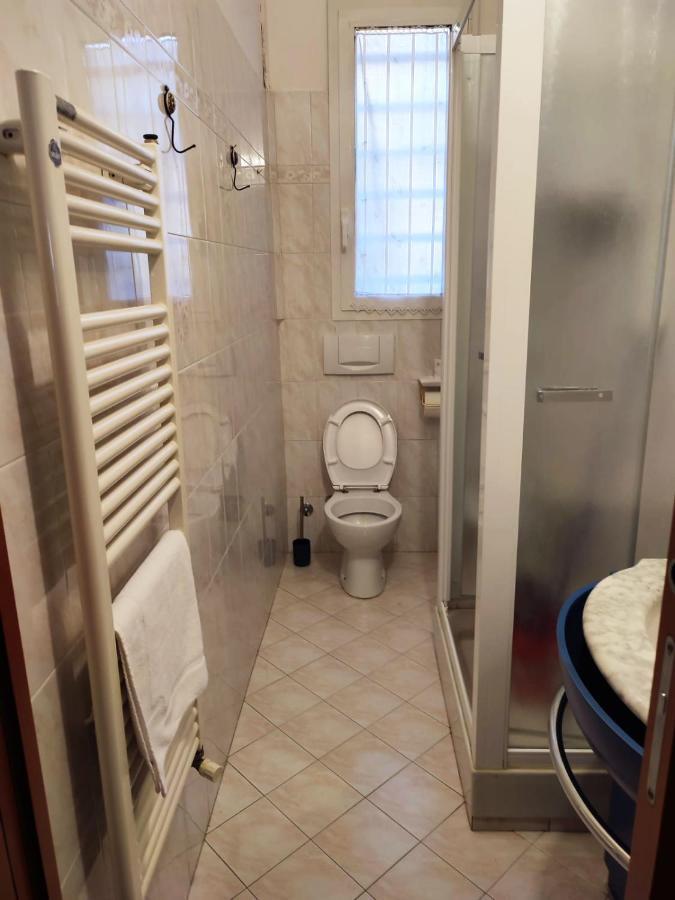 Appartamento Calvart 11 4+1 Guest Bologna