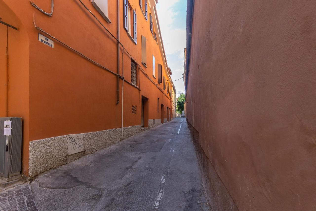 W/terrace 10 Min Walk From Piazza S.stefano * Bologna