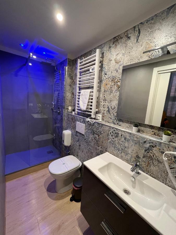 Guest house La Deluxe & Bologna