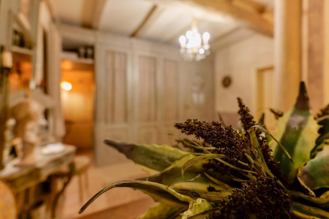 Gallery Guest house