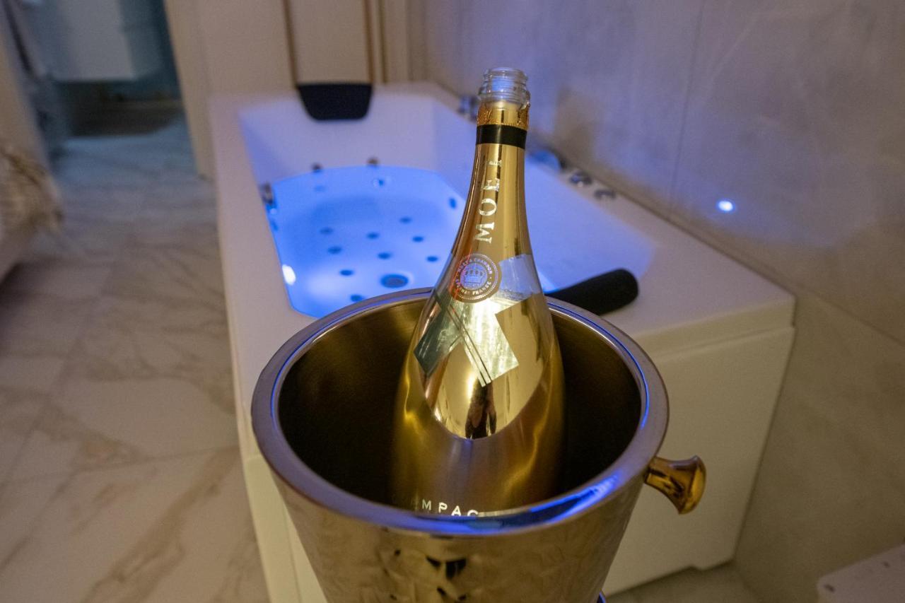 Apartamento Fashion Gold With Jacuzzi & Car Garage