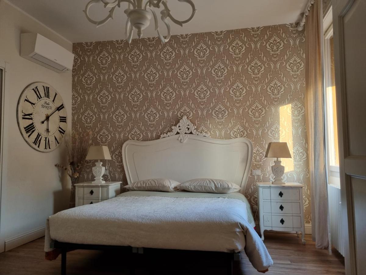 La Lanterna Guest house