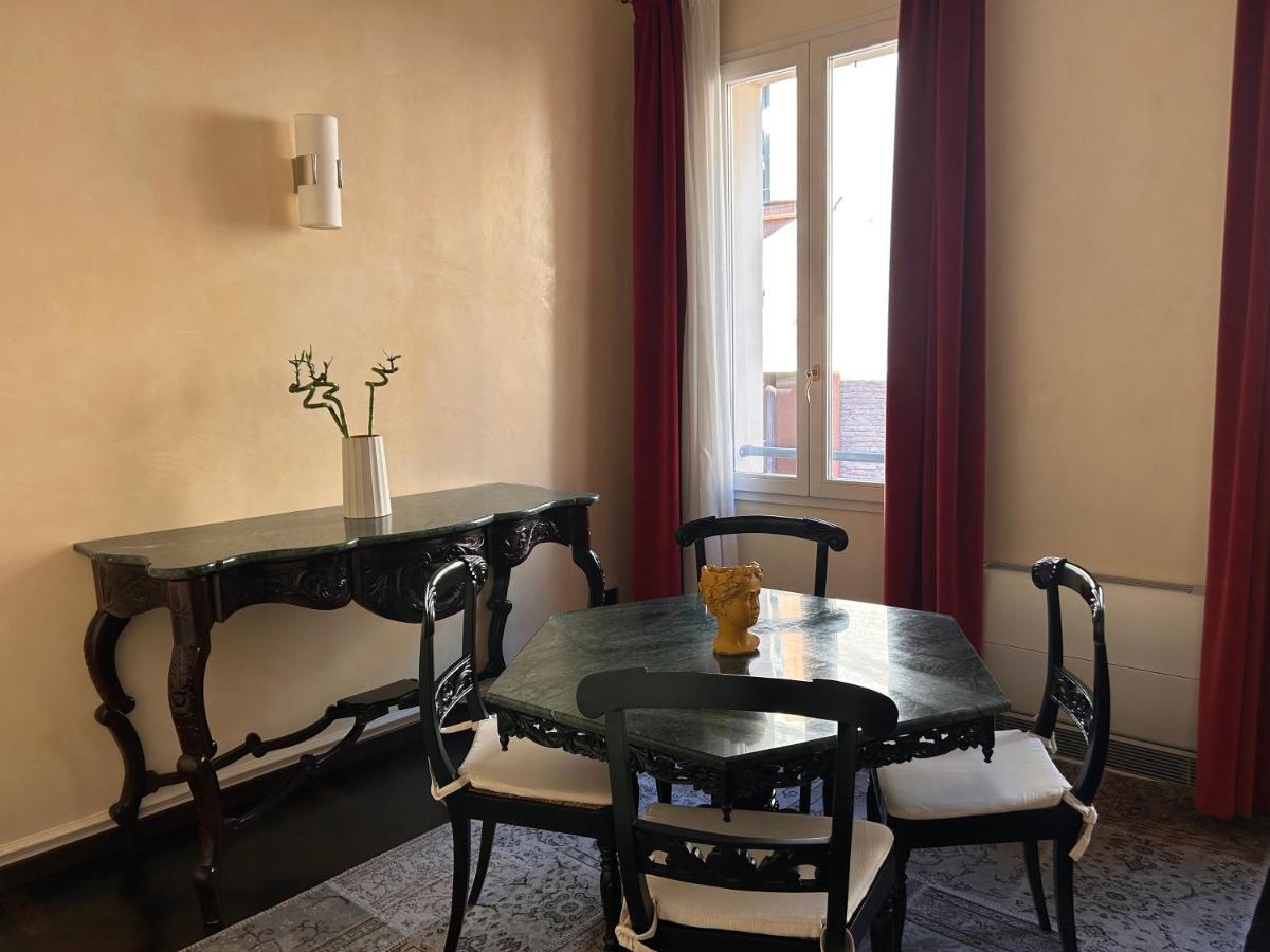 Piazza Maggiore Luxury Apartment *