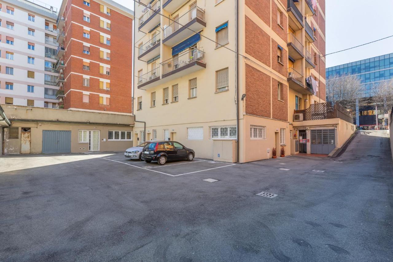 San Donato Fiere Essential W/parking Apartment *