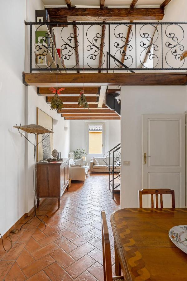 Country Style House In By Wonderful Italy *