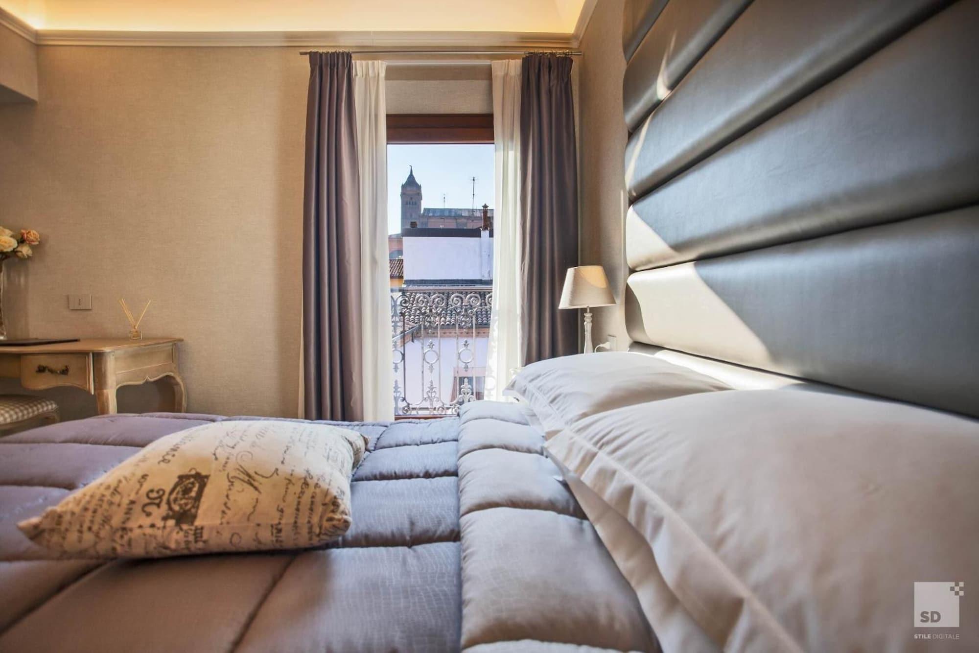 Cavour 3* Bologna