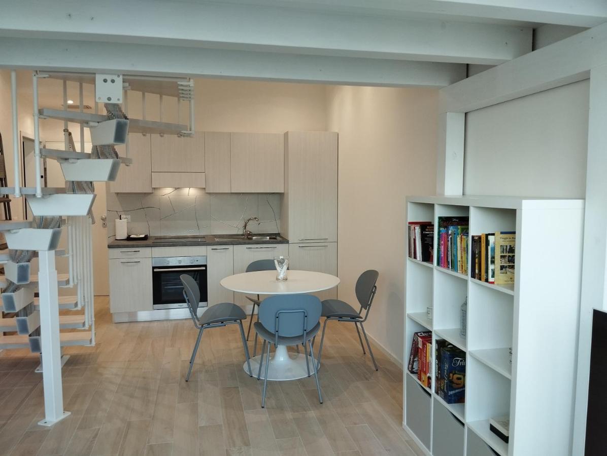 Llhome Elegante Monolocale Ristrutturato Con Posto Auto Coperto Apartamento *