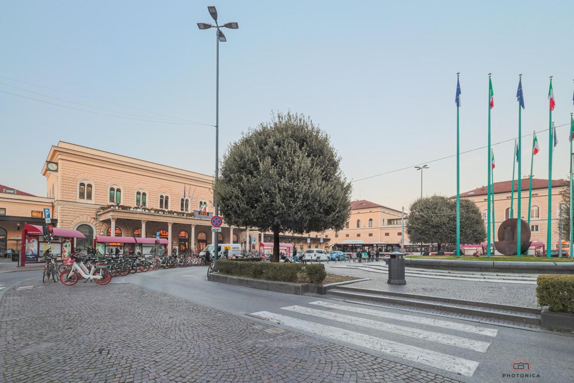 Front Station - Stazione Di * Bologna