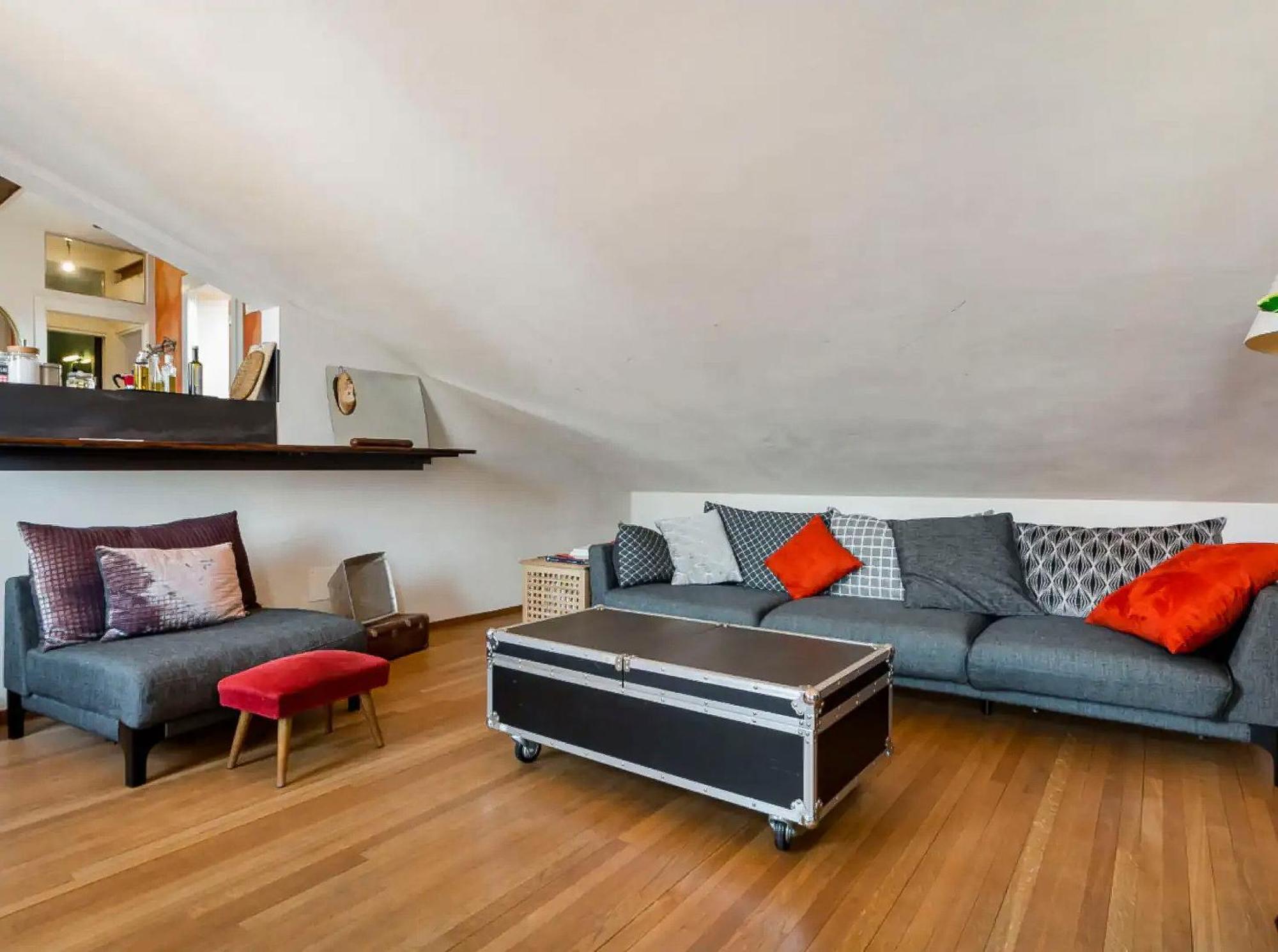 Bright And Peaceful In Historic Palazzo Bologna