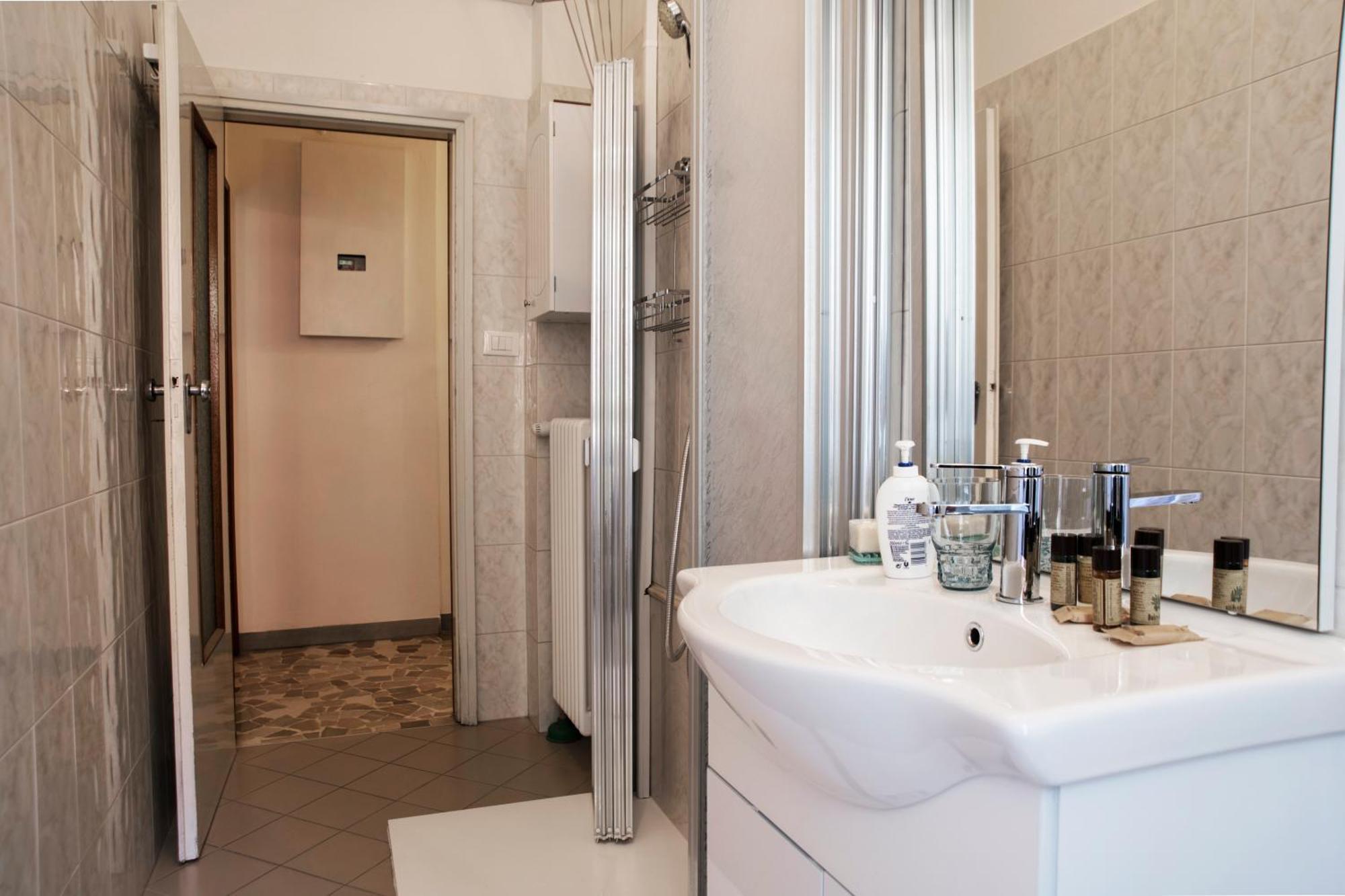 Fly House Bologna...un Al Volo Apartment Bologna
