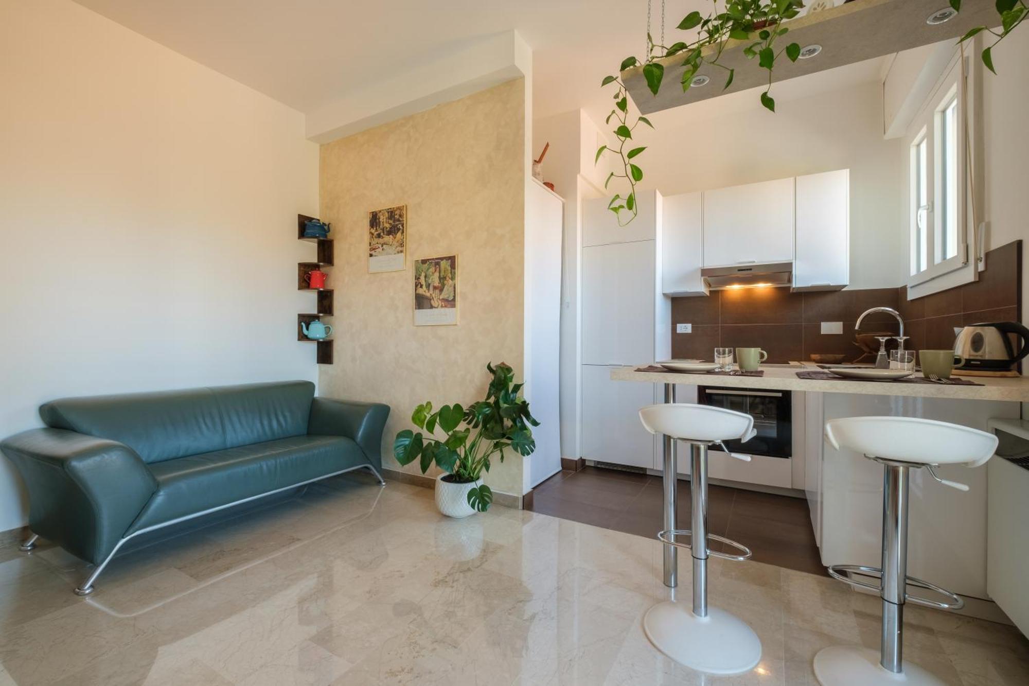 Fabula 3 With Private Bathroom *