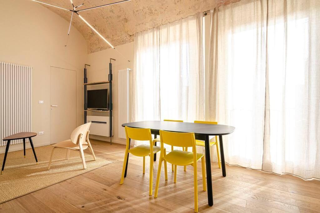 Apartamento Casa Aldrovandi: Elegante E In Centro Storico Bolonha