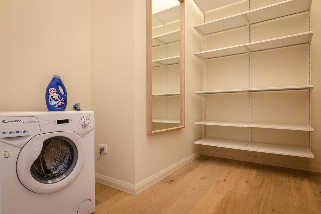 Casa Aldrovandi: Elegante E In Centro Storico Apartamento *