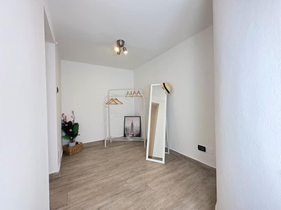 Marconi Free Parking / Near The Airport Apartment *