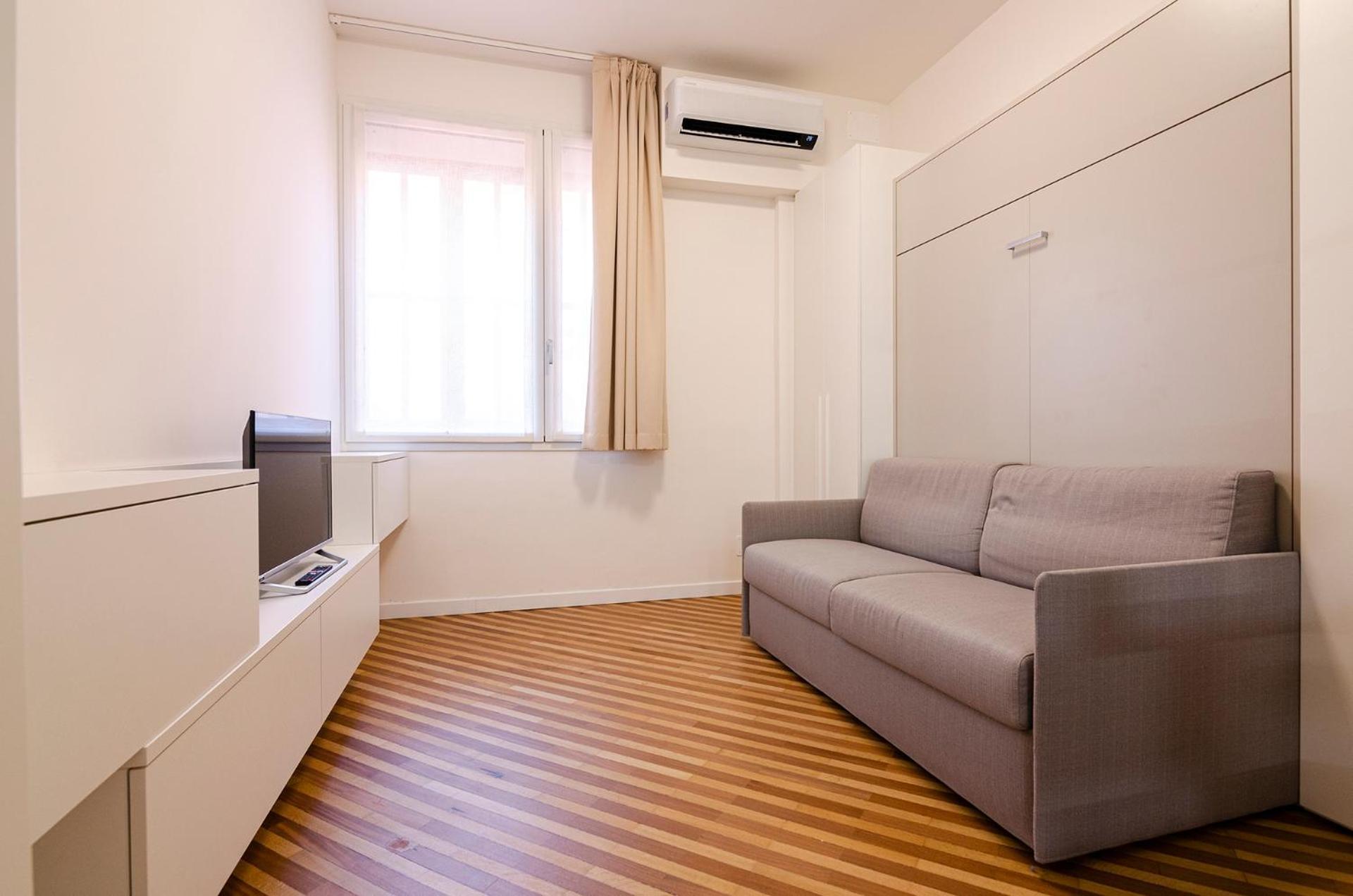 Ugo Bassi Lux Apartment