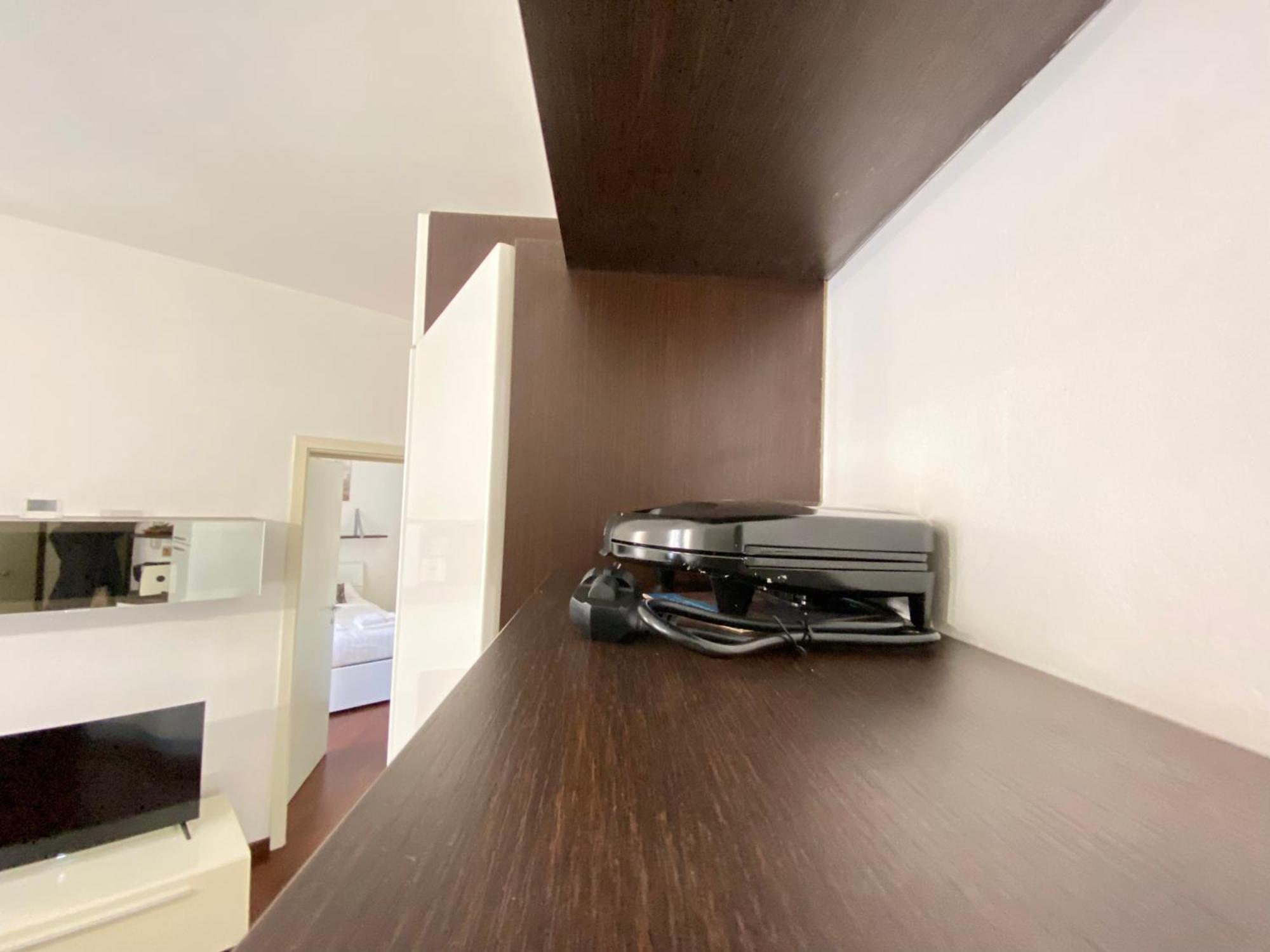 Apartment Avantgard Western Station