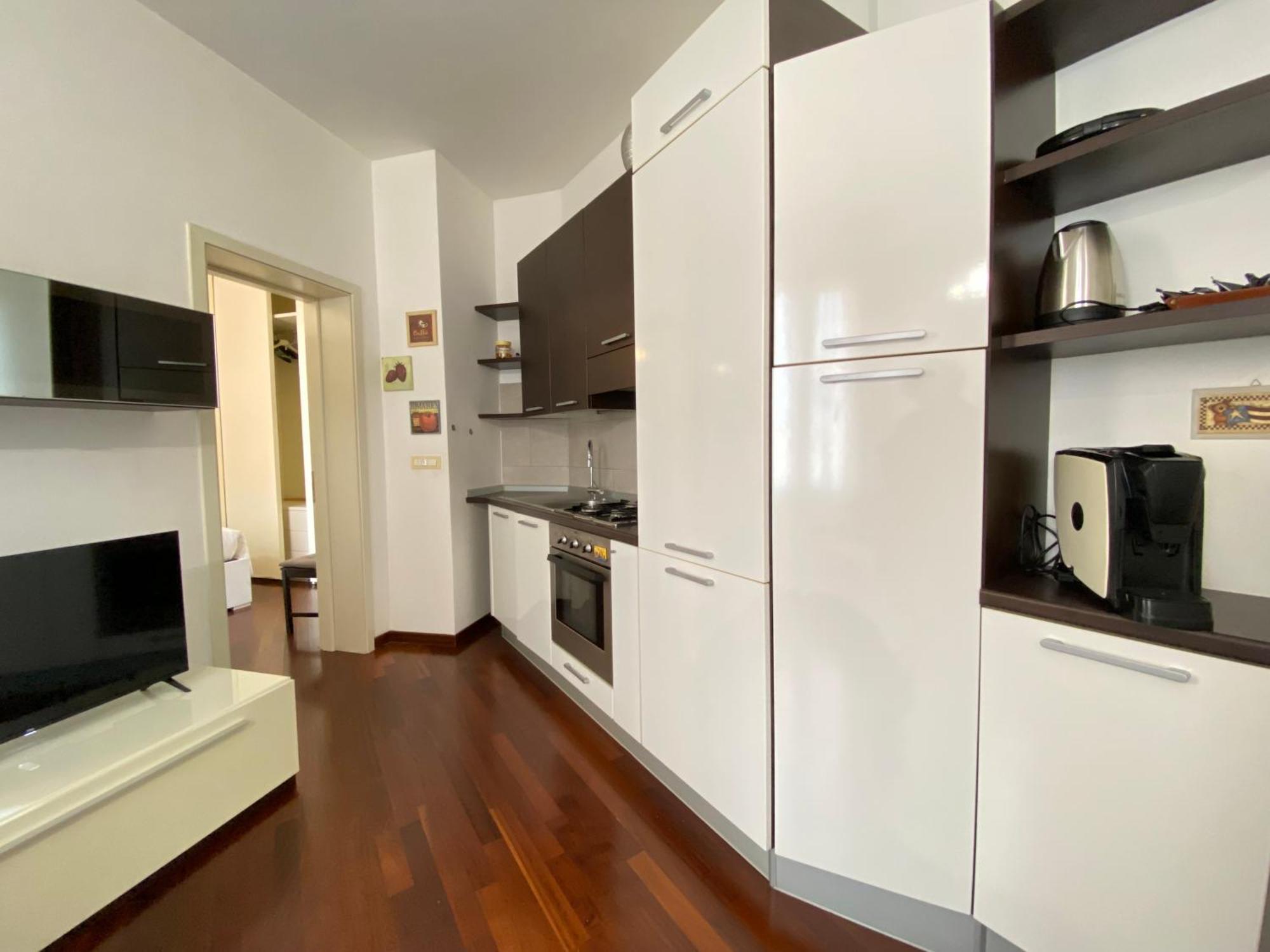 Apartment Avantgard Western Station *